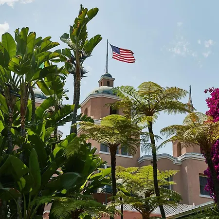 The Beverly Hills Hotel - Dorchester Collection-3